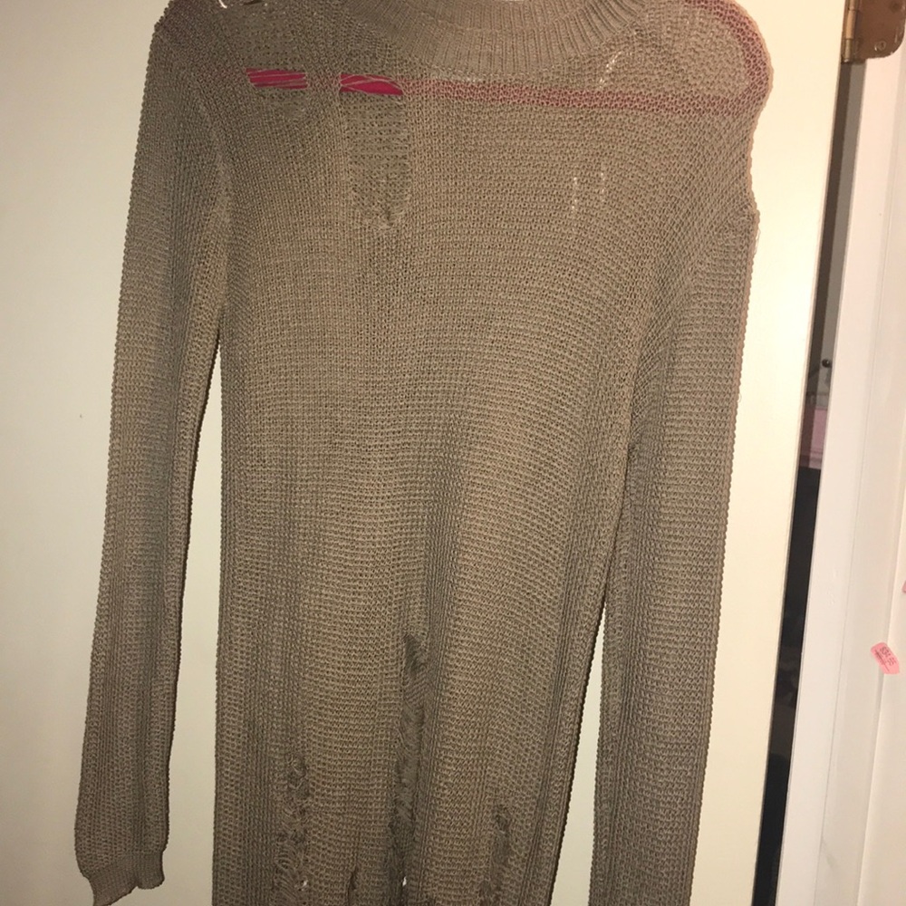 brown/ olive green long distress top